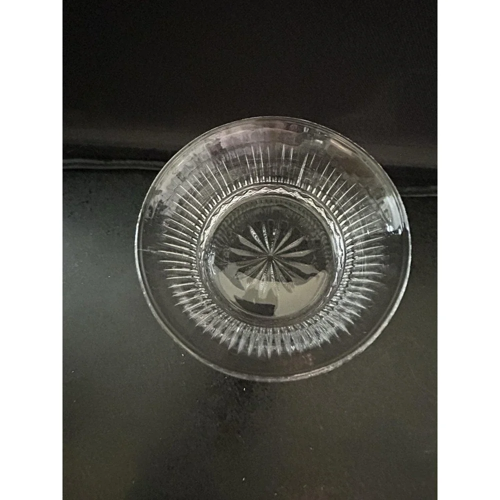 Clear Pressed Glass Starburst Pattern Round Bowl 6 in Dia x 3 in H